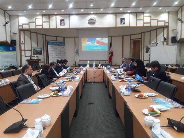 بازدید  هانی مدیر کل ICT قم از شهرک علمی و تحقیقاتی اصفهان