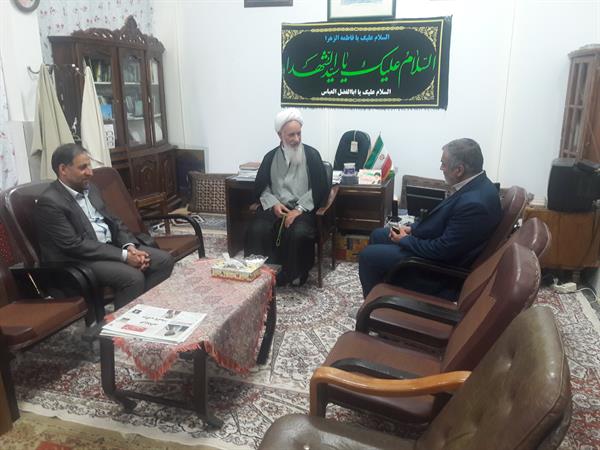 دیدار هانی مدیر کل ICT قم با حجت الاسلام دهقانی امام جمعه شهر جعفریه