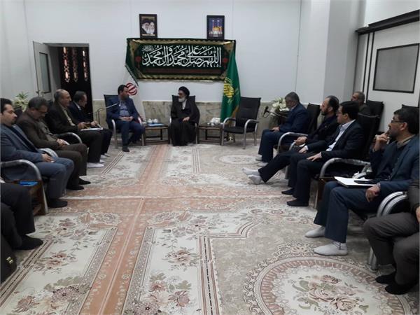 دیدار مدیران حوزه استانی وزارت ارتباطات و فناوری اطلاعات با امام جمعه قم