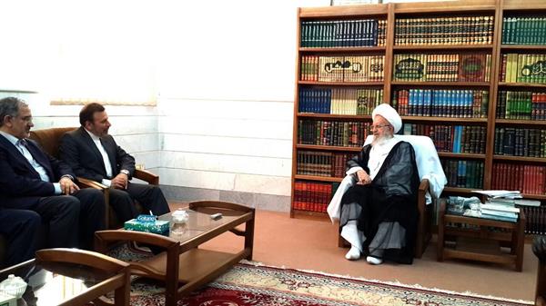 وزیر ارتباطات و فناوری اطلاعات با آیات عظام آیت الله مکارم شیرازی آیت الله موسوی اردبیلی، آیت اله حسینی بوشهری و همچنین آیت الله سعیدی امام جمعه و تولیت آستان مقدس حضرت معصومه (ع) دیدار کردند.