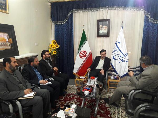 دیدار آقای هانی مدیر کل ICT قم با جناب آقای امیر آبادی نماینده مجلس شورای اسلامی