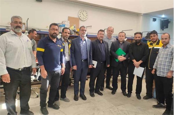 دیدار مدیرکل ارتباطات و فناوری اطلاعات با کارکنان اداره کل پست قم