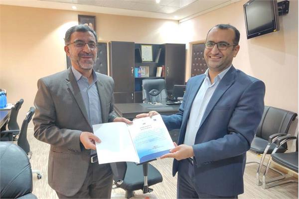 پست استان قم حمایت از کسب‌وکارهای اینترنتی را سرلوحه کار خود قراردهد