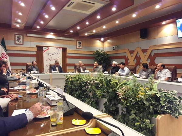 نشست هم اندیشی فعالان فناوری اطلاعات استان قم