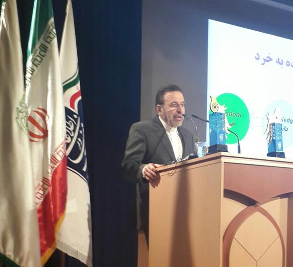 دکتر واعظی در اولین جشنواره تبلیغ نوین در قم: نیازمند نهضت تولید محتوا و نرم افزار بومی هستیم