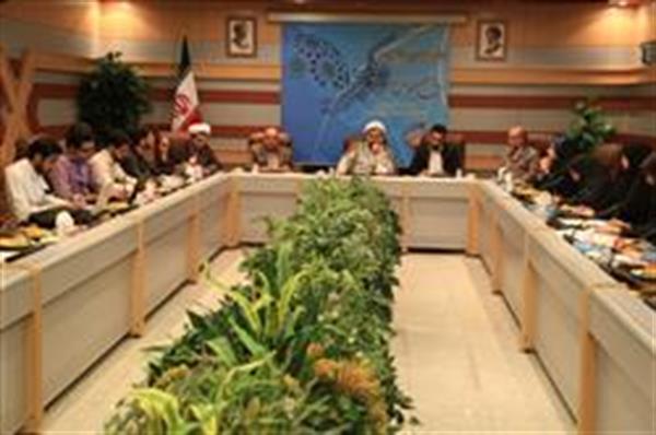 مدیر کل اطلاع رسانی و تبلیغ نوین معاونت فرهنگی و تبلیغی دفتر تبلیغات اسلامی حوزه علمیه قم از برگزاری سومین همایش ملی فضای مجازی پاک در هفدهم اسفند ماه سالجاری و با همکاری بیش از 15 مرکز خبر داد.