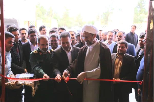 افتتاح نمایشگاه دستاوردهای پژوهش و فناوری استان قم