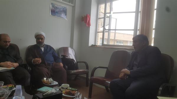 اولین جلسه فضای مجازی در محل دفتر تبلیغات اسلامی حوزه علمیه با حضور مدیر کل ICT قم برگزار گردید.