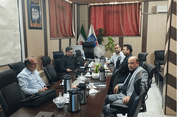 رسیدگی به 2 مورد تخلف و درخواست های دفاتر پیشخوان خدمات