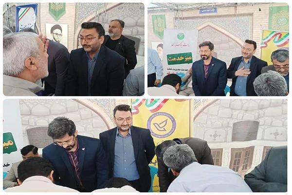 برگزاری میز خدمت ارتباطات استان در نماز جمعه