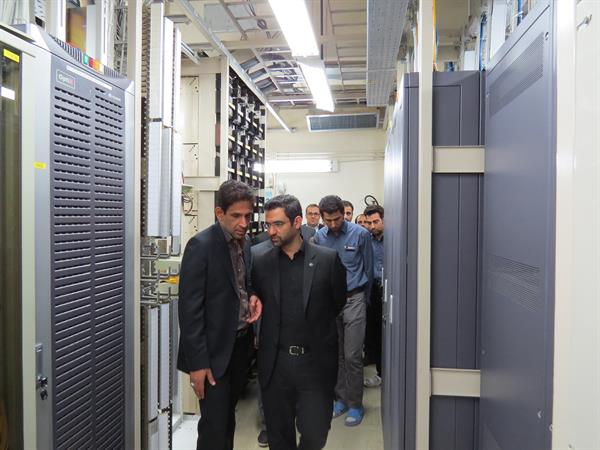 افتتاح NIX (مرکز تبادل ترافیک داده ای ) استان قم با حضور جناب آقای جهرمی معون وزیر و مدیر عامل شرکت ارتباطات زیر ساخت ایران